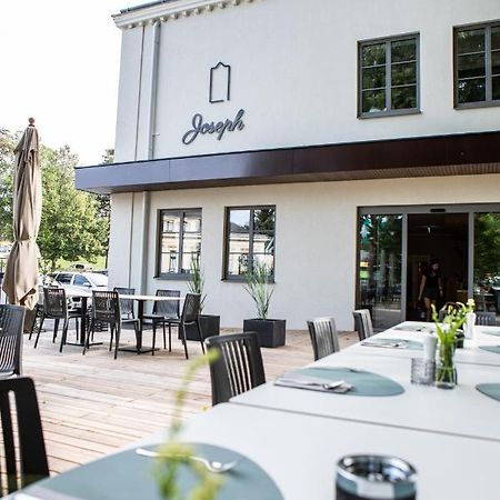 Hotel Restaurant Joseph Bruckneudorf Exterior foto